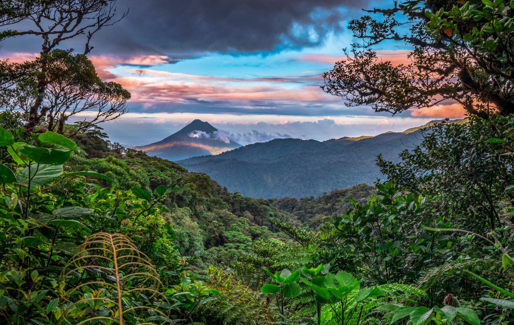 Experience the Best of Costa Rican Culture in These Cities
